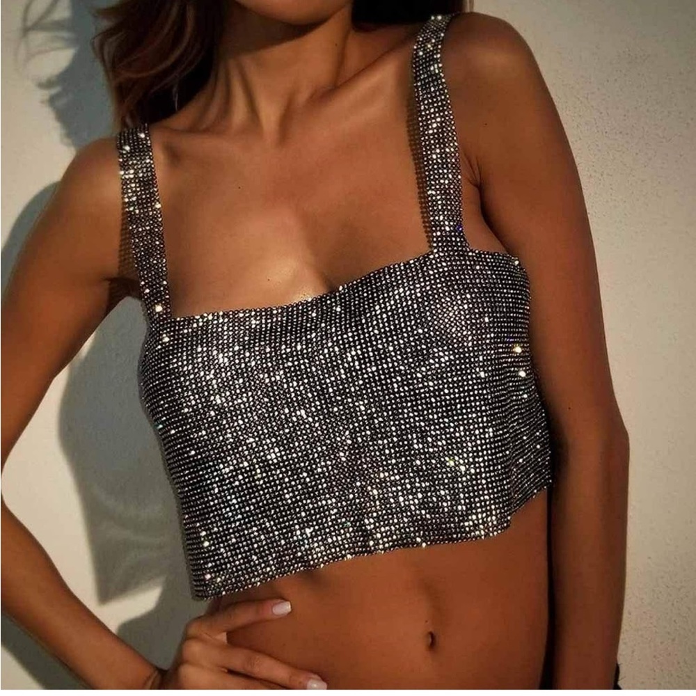 Diamond chain top